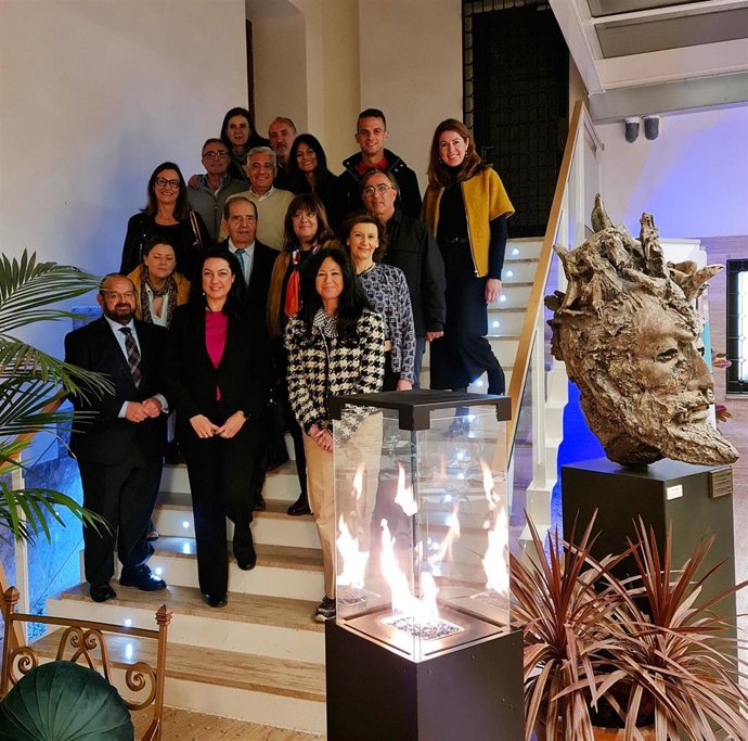 Participantes en la asamblea de la Asociación de Comunicación, Relaciones Públicas y Protocolo de Córdoba.