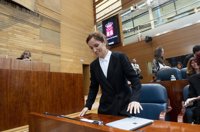 Mónica García reconoce su "error" y dice que estudiará cómo devolver el dinero del bono para consumidores vulnerables