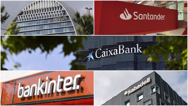 Archivo - Logos de BBVA, Santander, CaixaBank, Bankinter y Banco Sabadell