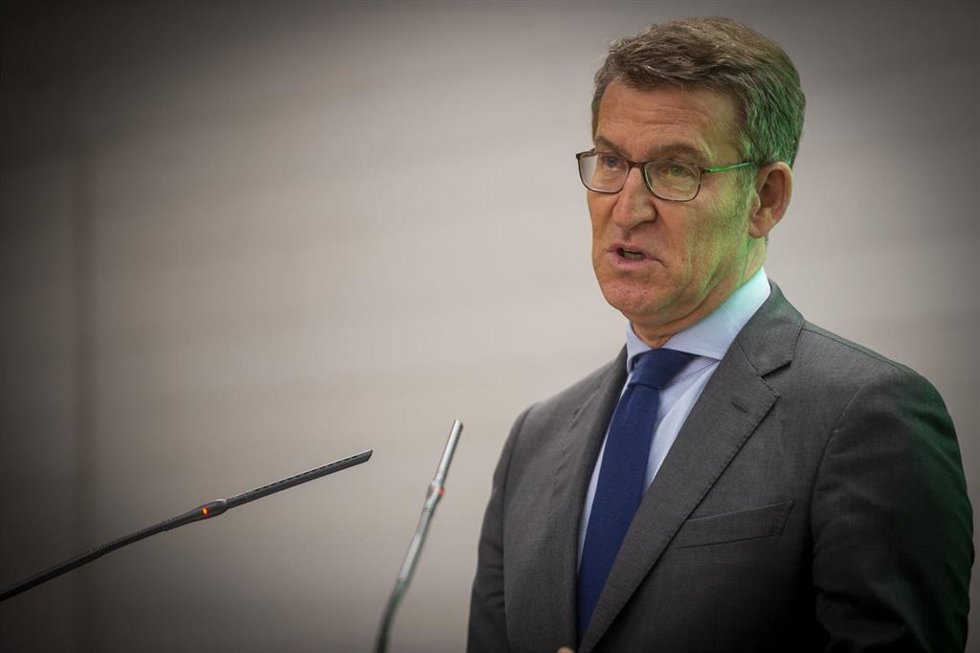 El presidente del PP, Alberto Núñez Feijóo, interviene durante el IV Foro Emprendedores y Autónomos, organizado por ATA, a 14 de marzo de 2023, en Madrid (España). Esta edición del Foro ATA se celebra durante dos días para debatir y hacer propuestas sob