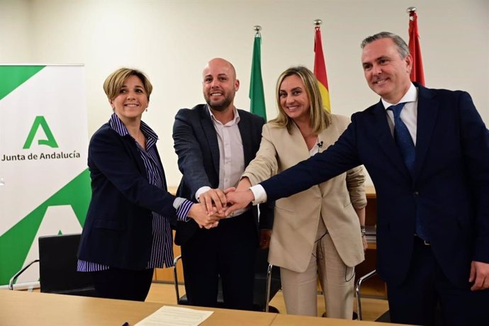 Protocolo entre Junta de Andalucía y Ayuntamiento de Ogíjares para el desarrollo del PTS