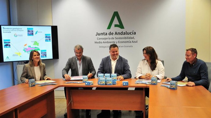Presentación de cuatro nuevos senderos geológicos en parque naturales de la provincia de Granada.
