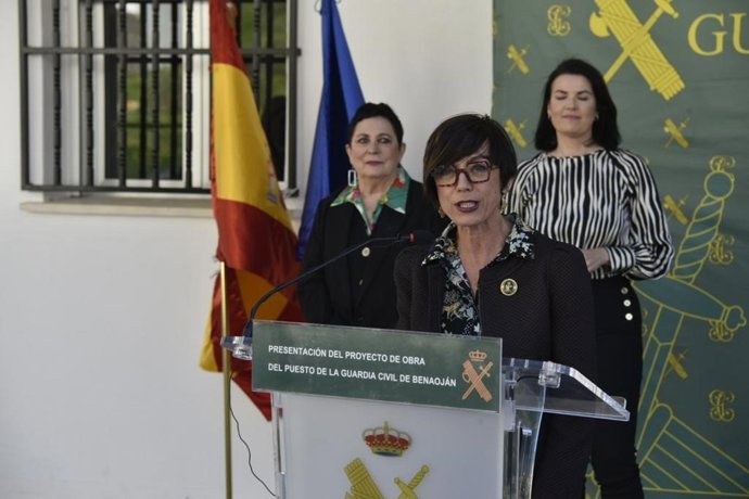 La directora de la Guardia Civil, María Gámez, en Benaoján.