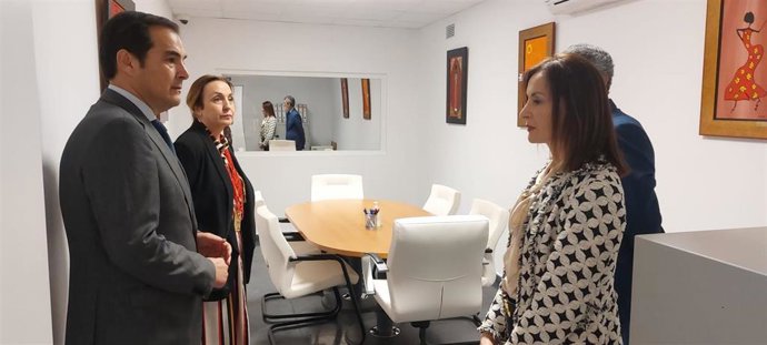 Visita del consejero al Juzgado de Menores de Huelva.