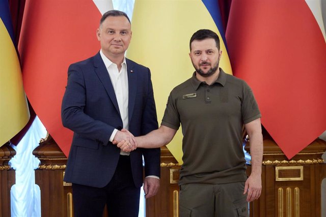 Archivo - Los presidente de Polonia y Ucrania, Andrzej Duda y Volodimir Zelenski.