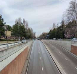 El túnel de la avenida de Salamanca este jueves.