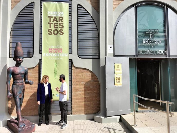 Exposición '100 años. Bronces de la Ría'.