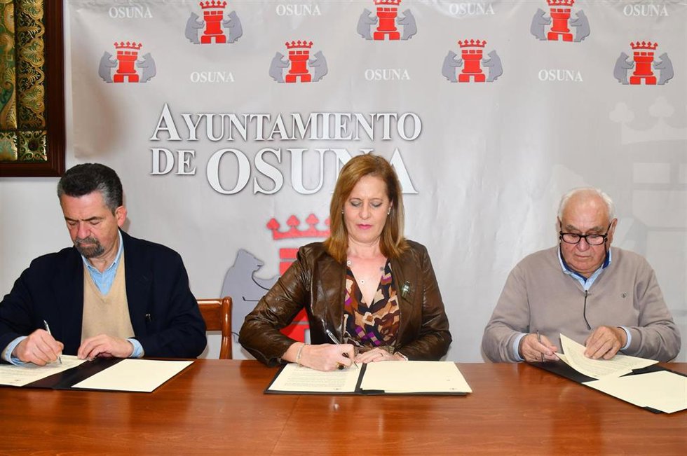 Np Firma Contrato Para Disponer De 120 Nuevas Plazas De Aparcamiento Municipales En Osuna
