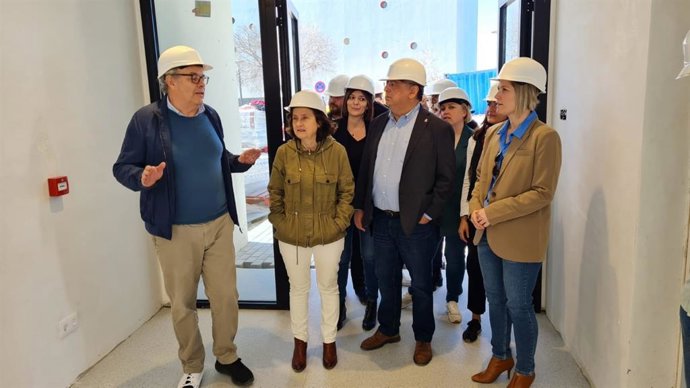 La consellera Fina Santiago, el alcalde Alfonso Rodríguez y la consellera insular Sofía Alonso.