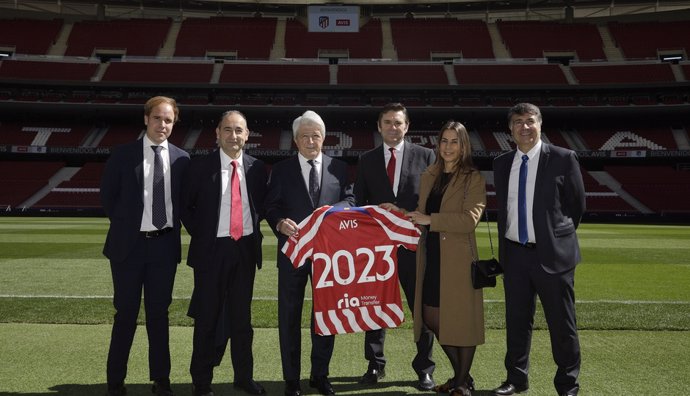 AVIS, nuevo patrocinador oficial del Atlético de Madrid.