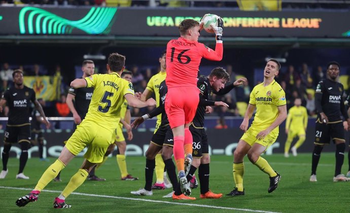 Anderlecht's goalkeeper Bart Verbruggen catches the ball during the UEFA Europa Conference League round of sixteen, second leg soccer match between Villarreal CF and RSC Anderlecht at Estadio de la Ceramica
