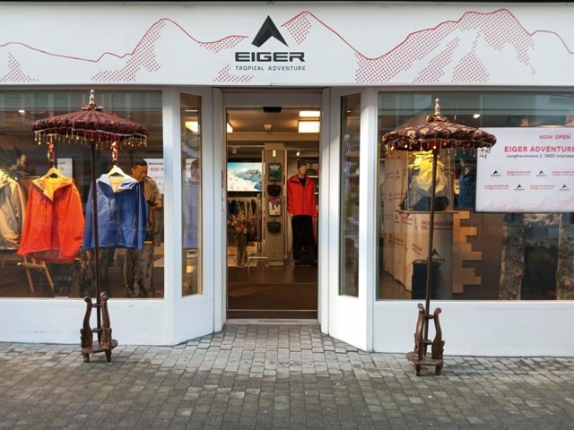 Switzerland (15/03)- Located in Jungfraustrasse 2, 3800 Interlaken, EIGER Adventure's first store in Europe, is designed with a touch of Indonesian culture and tropical wonders.