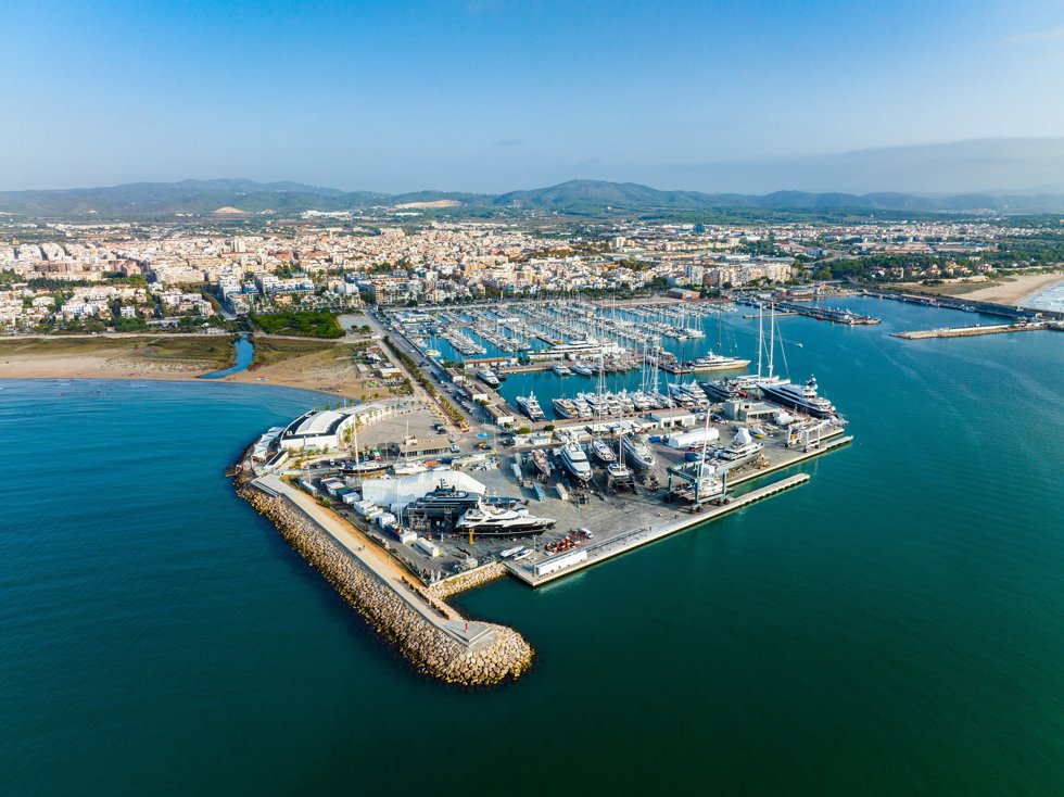 Puerto de Vilanova i la Geltrú (Barcelona), que acogerá la primera regata preliminar de la Copa América Barcelona 2024