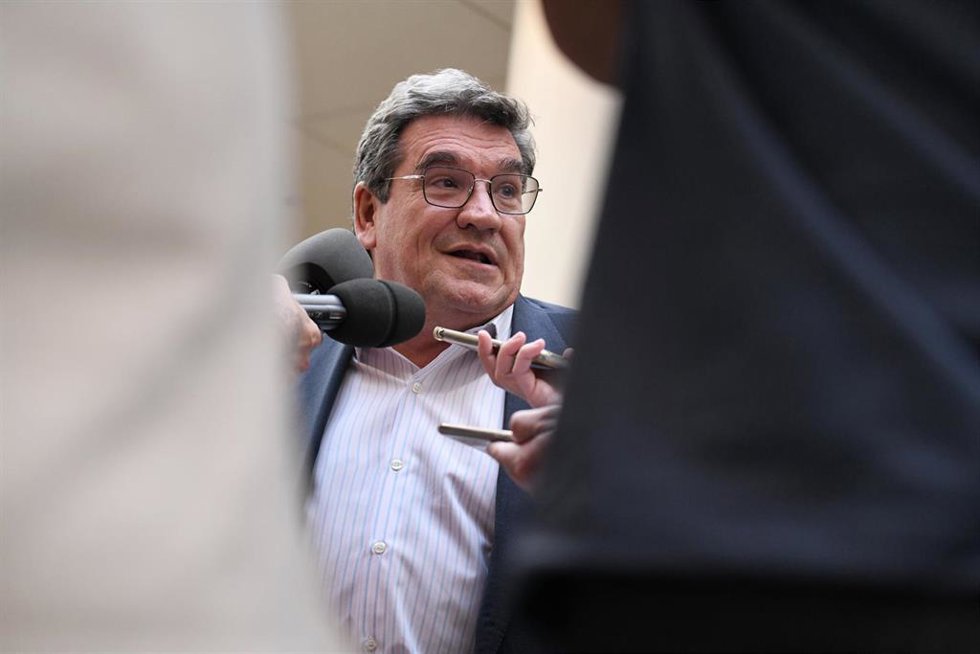 Archivo - El ministro de Inclusión, Seguridad Social y Migraciones, José Luis Escrivá