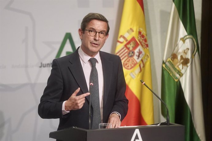 Archivo - El consejero de Políticas para la Industria y la Energía de la Junta de Andalucía, Jorge Paradela.