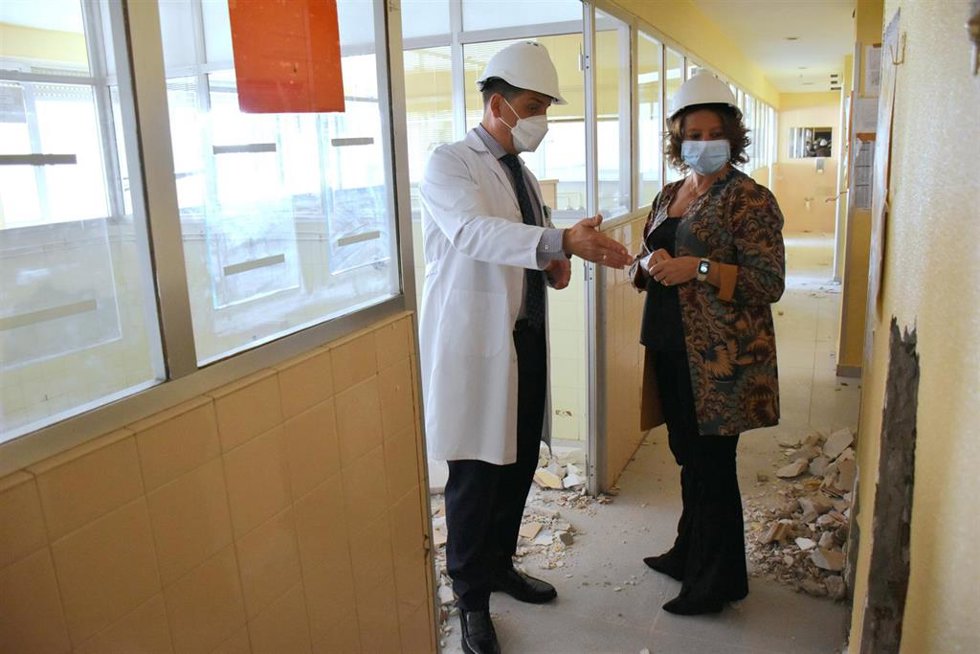 Visita a las obras en el Hospital San Juan de la Cruz.