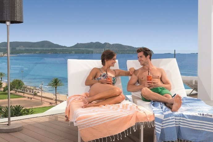 Los hoteles de Alltours en Mallorca inician ya la temporada y registran un 45% más de reservas en verano.