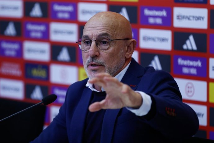 El seleccionador nacional Luis de la Fuente en rueda de prensa