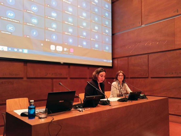 Carmen Sánchez en una jornada sobre la Ley Lista en el Colegio de Arquitectos de Cádiz.