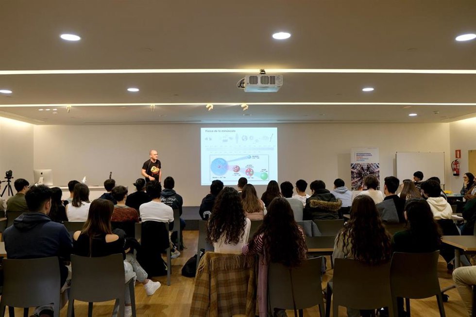 Jornada de física de partículas en el Parque de las Ciencias