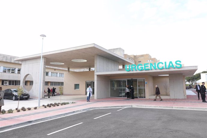 Puertas de Urgencias del Hospital San Jorge de Huesca.
