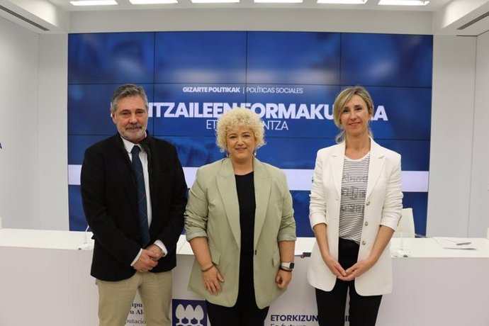 Gobierno Vasco y Adinberri impulsan la formación de personas cuidadoras profesionales en Gipuzkoa