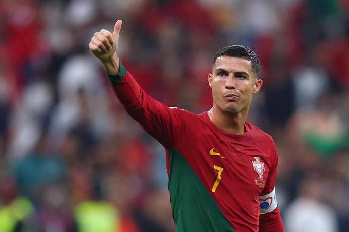 Archivo - El delantero Cristiano Ronaldo, en un partido con Portugal en el Mundial de Catar. 