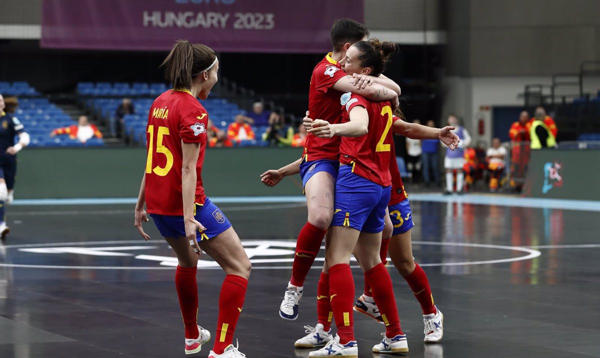 Seleção feminina de futsal ultrapassa Portugal e vai disputar a final da Eurocopa