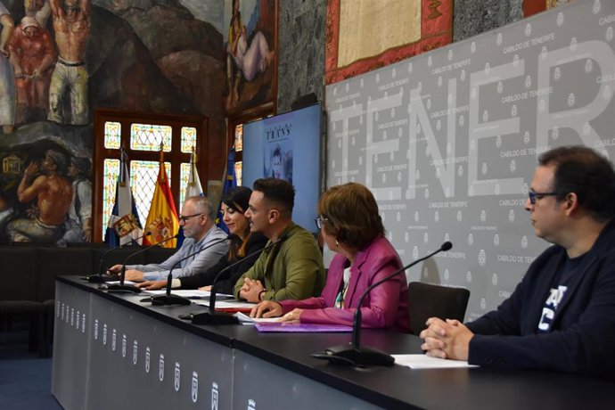 El Cabildo de Tenerife acoge la presentación de la segunda edición de la Muestra Cinema Trans*, un evento cultural que tendrá lugar del 4 al 6 de mayo y que pretende visibilizar la realidad de la comunidad trans