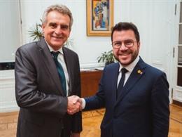 El president de la Generalitat, Pere Aragons, amb el cap del Gabinet de Ministres del govern de l'Argentina, Agustín Rossi