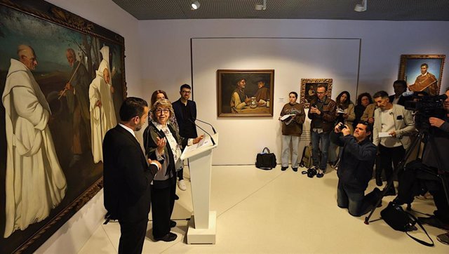 Inauguración en el Museo de Bellas Artes de la exposición dedicada a Adelardo Covarsí a través de publicaciones de su época.