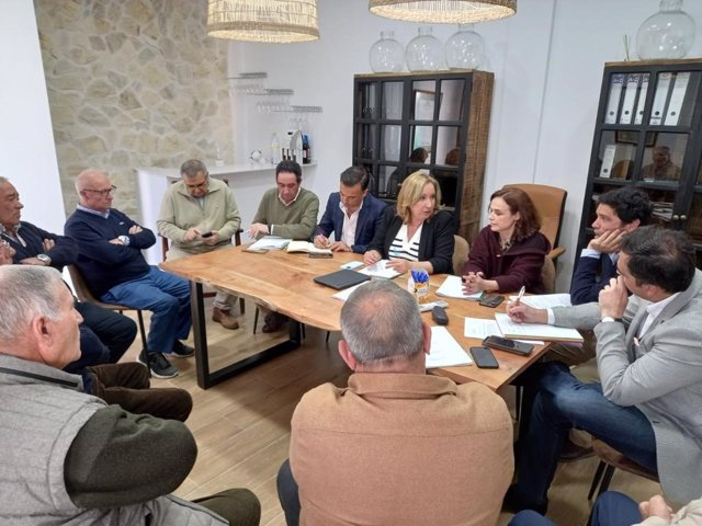Encuentro con cooperativas vitivinícolas del marco de Jerez.
