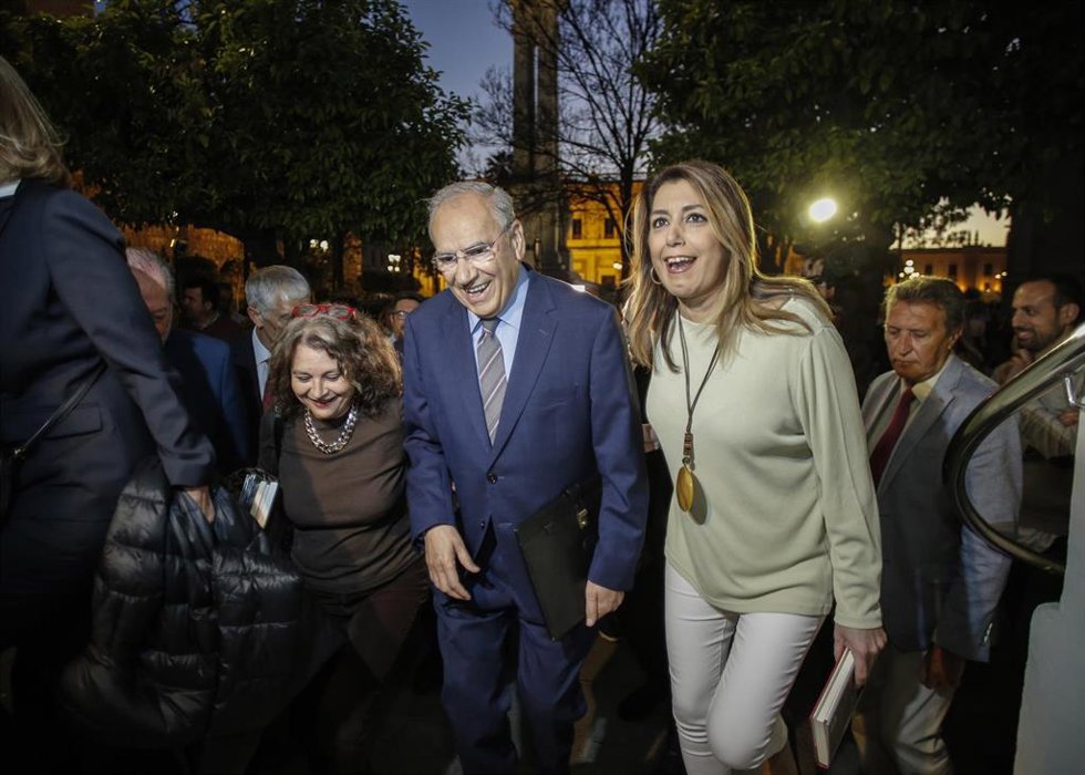 Archivo - Alfonso Guerra y Susana Díaz