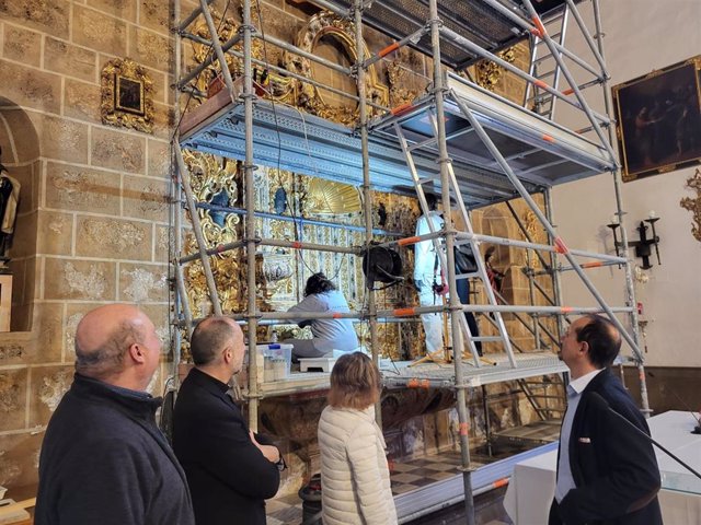 La Consejería de Turismo, Cultura y Deporte impulsa la restauración del retablo mayor de la iglesia de Alfacar (Granada)