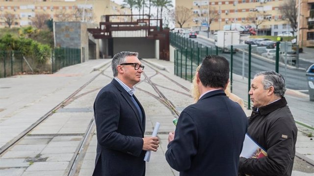 Vox pide a Moreno que "deje de mentir" sobre el tranvía de Alcalá tras dos años anunciando compra de trenes