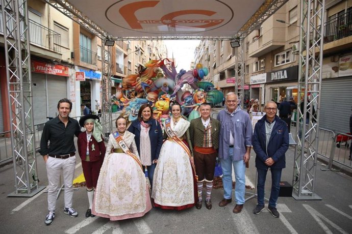 Catalá critica la "distancia" de Sánchez y defiende que el PP "va por las calles porque está conectado con la gente"