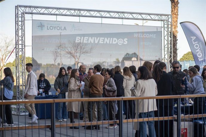 Participantes en la jornada de puertas abiertas.