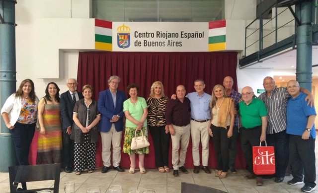 El Gobierno de La Rioja lanza un plan de modernización de los centros riojanos en el exterior