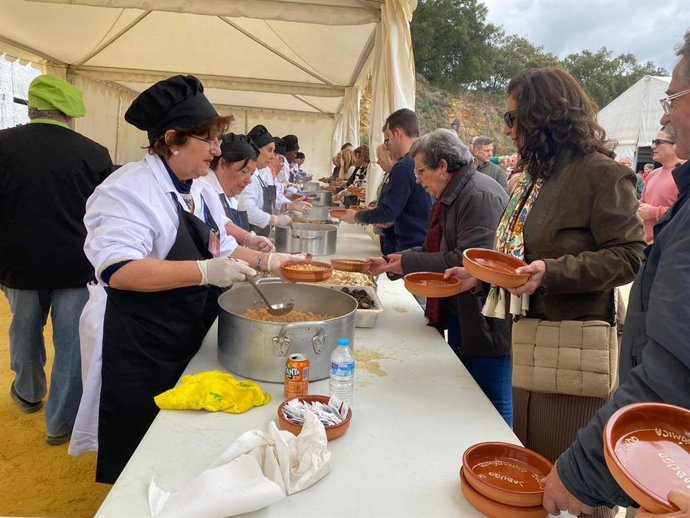 El mayor cocido del mundo congrega en Jabugo