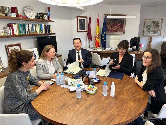 C-LM busca incrementar la rentabilidad del olivar que, con 450.000 hectáreas, ya supera en superficie al viñedo