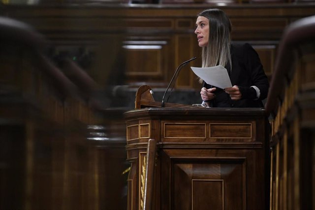 La diputada de Junts en el Congreso, Míriam Nogueras, interviene durante una sesión plenaria en el Congreso de los Diputados, a 14 de marzo de 2023, en Madrid (España). 