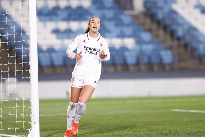 Archivo - Caroline Weir se lamenta durante un partido del Real Madrid