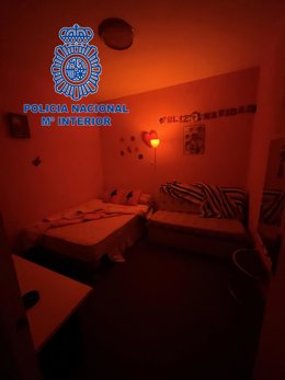 Archivo - La Policía Nacional desmantela nueve casas prostíbulo en distintas localidades.