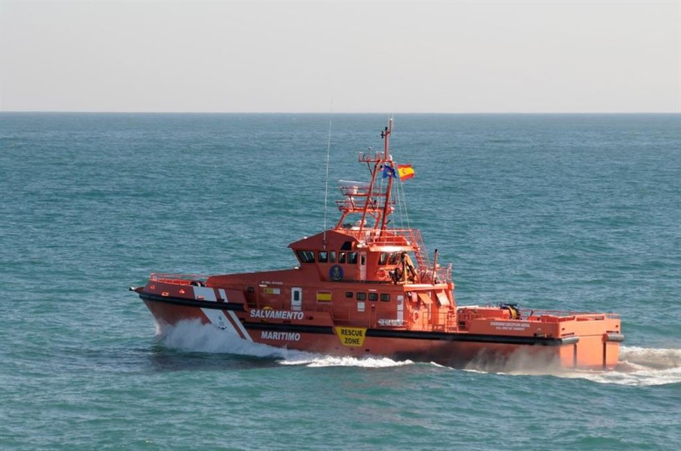 Archivo - Una nave de Salvamento Marítimo.