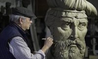 La Autoridad Portuaria de Sevilla rinde homenaje a Juan Sebastián Elcano con una escultura en el Muelle de Nueva York