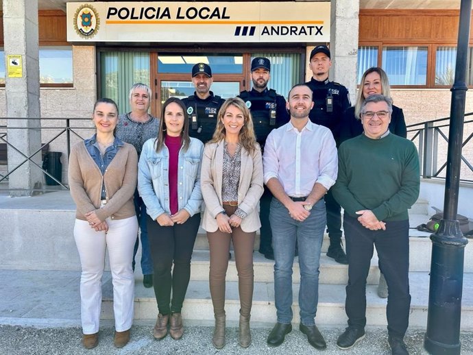 Andratx recupera el programa de policía tutor tras ampliar la plantilla de agentes.