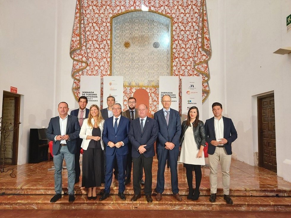 Jornadas celebradas en Ronda para analizar la situación del turismo de interior en la provincia de Málaga.