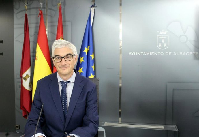 Archivo - PP Albacete critica la adjudicación "a dedo" del túnel de luz de calle Ancha y cree que se ha hecho "con oscurantismo"