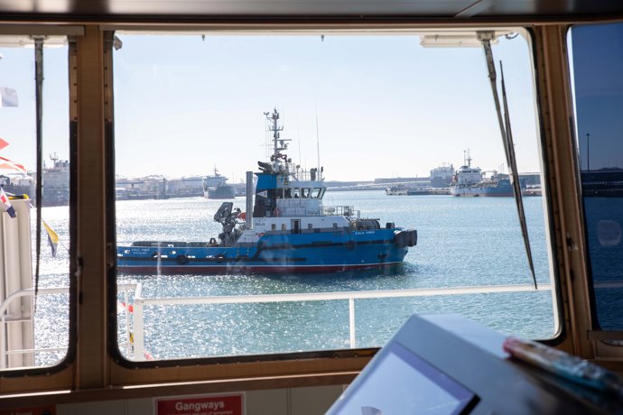 Interior del primer barco de bunkering de gas natural licuado (GNL), en la planta de regasificación de Enagás del Puerto de Barcelona, a 2 de febrero de 2023, en Barcelona, Catalunya (España). 
