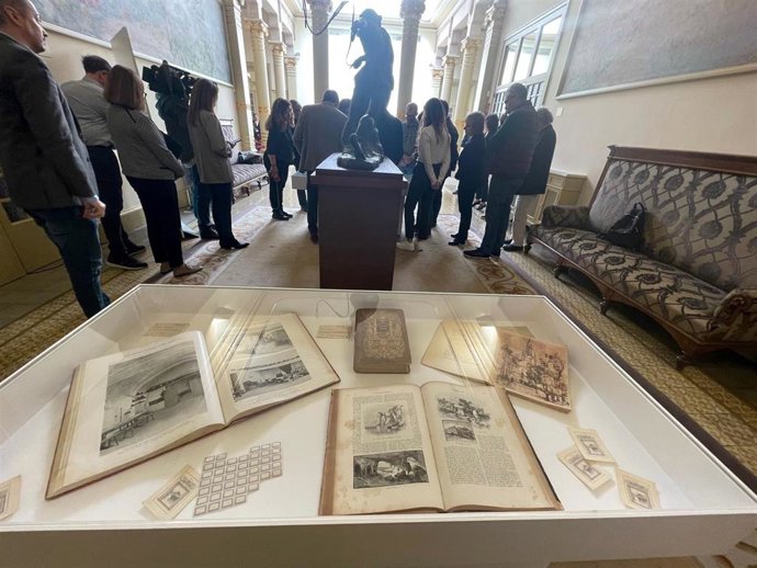 Exposición 'Digitalizando el pasado' en el Parlament.